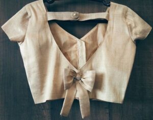 Bow detailed blouse back design