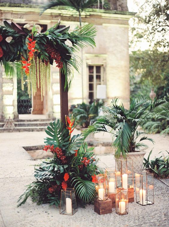 Tropical Chic DIY Wedding Entrance Decorations 