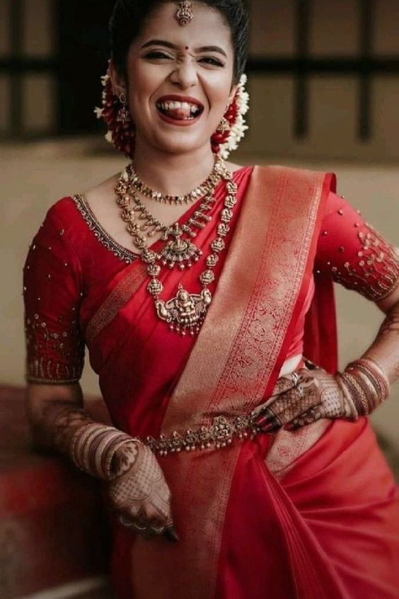 Banarasi Saree for an Indian Bride 