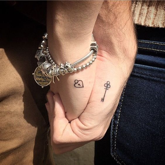 Get Matching Couple Tattoos with your Loving Partner